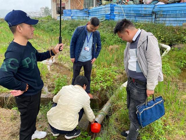 环境监察,监测人员采样现场